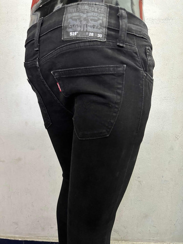 Pantalón De Jean Levis 519 W28 L30 Made In Egypt