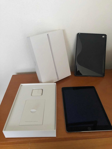 iPad Air 2 A1567 Wi-fi + Cellular  64g + Funda Silicon Negra