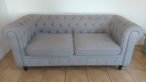 Sofa 3 Cuerpos Capitone Gris