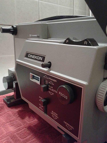 Proyector Vintage Cinekon Instduo S80 De 8mm Del Año 1970