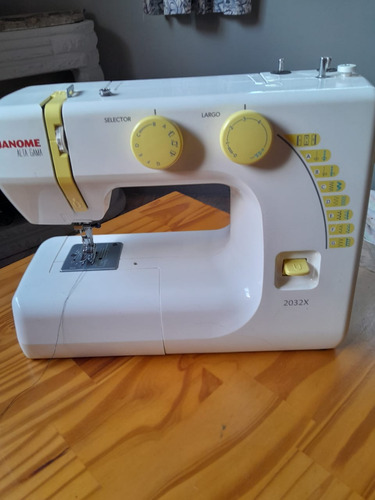 Maquina De Coser Janome 2032x 