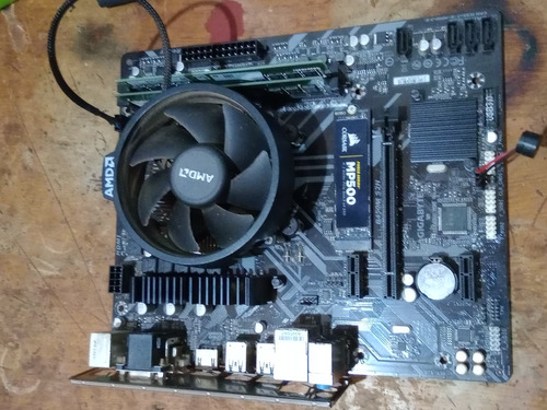 Mother B450 Gigabyte + 16gb Ddr4 3200gz + Ssd M.2 X4 120gb