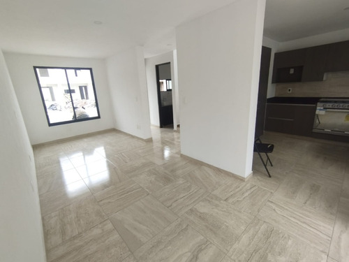Estrena Casa Con Excelente Ubicación Y Acabados De Primera, Casa En Privada Muy Tranquila Con Rapidos Accesos A 25 Minutos De Santa Fe Cerca Del Tren El Insurgente, Cerca Autopista Naucalpan - Imagen 3