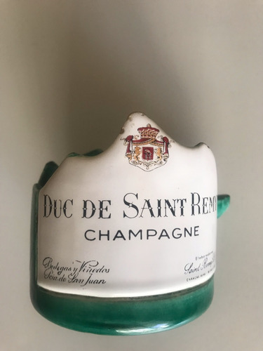 Cenicero Base Botella Duc De Saint Remy Simulando Partida