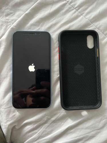 iPhone XR 64 Gb