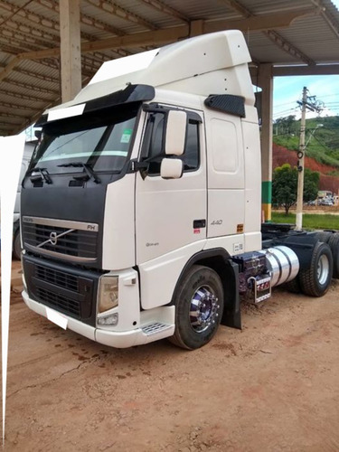 VOLVO FH 440 ISHIFT 6X2 ANO 2011 TODO REVISADO.