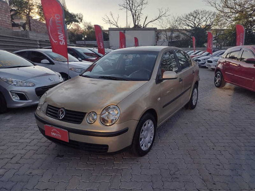 VOLKSWAGEN POLO SEDAN 1.6