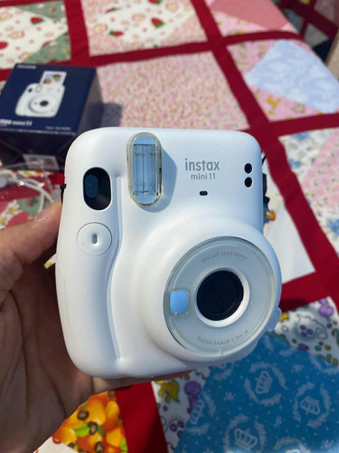 Câmera Instantânea Fujifilm Instax Mini 11