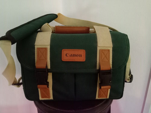 Bolso Porta Cámara Canon Modelo Retro - 3 Divisiones.