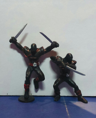 Figuras De Ninjas California Costume Precio Por Ambos 