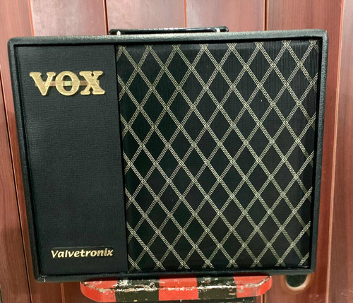  Vox Valvetronix Vt 40x Con Footswich Fs5 Nuevo