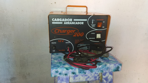 Cargador Arrancador De Auto