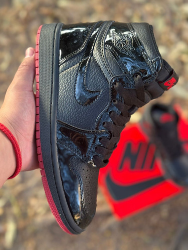 Jordan Retro 1 Negro Rojo 25 Mx