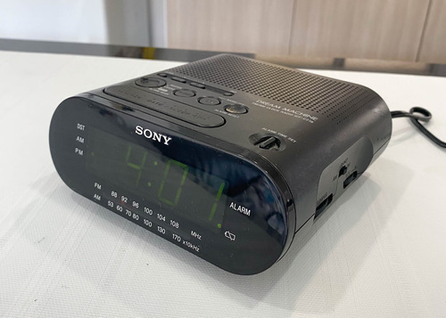 Radio Reloj Sony 