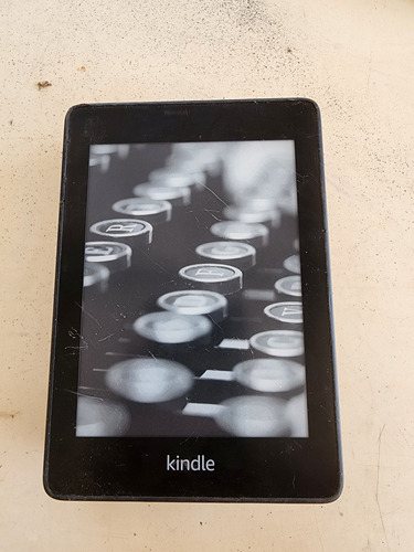Kindle 10° Geração Paperwhite 28gb Wifi Luz  E Alguns Risco