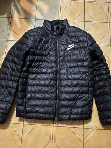 Campera Nike Sportswear Synthetic Fill Bubble En Negro/blanc