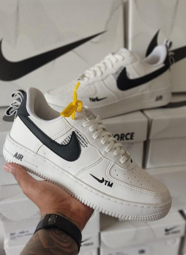 Tênis Nike Air Force 1 - Utility Branco Tamanho 40