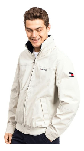 Tommy Hilfiger   Chamarra  Impermeable  LG