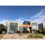 Hermosa Casa En Nuevo Quilmes
