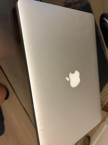 Macbook Pro 13 Inch - Ano 2014 - Bateria 221 Ciclos