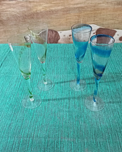 Juego De 4 Copas Largas De Champagne En Cristal De Murano.  
