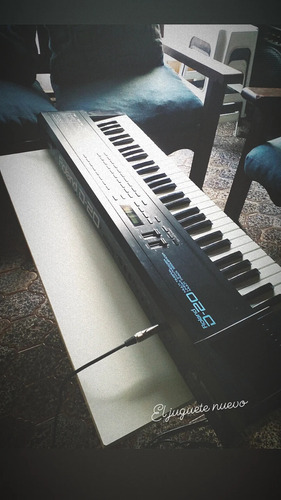 Sintetizador (teclado Y Midi) Roland D20