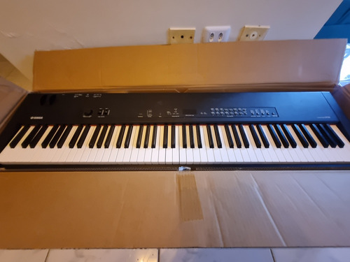 Piano Digital De Palco Yamaha Cp33 - Stage Piano