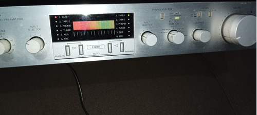 Pre-amplificador Sansui C-77