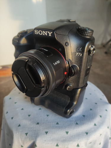 Camera Sony A77ii Com Lentes E Periféricos