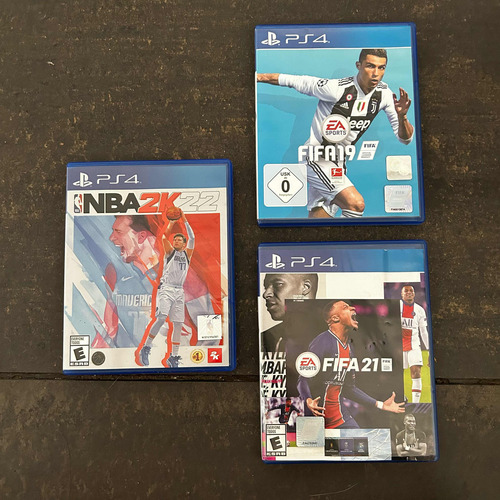 Pack De Tres Juegos De Ps4 / Fifa 19 / Fifa 22 / Nba 2k22