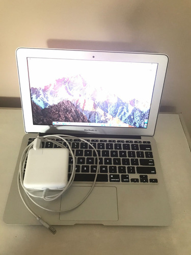 Macbook Air 11-inch, Mid 2011