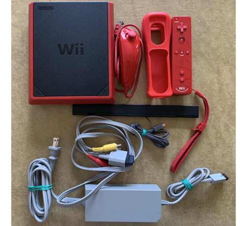 Nintendo Wii Mini Con Un Control Y Soporte Shooter