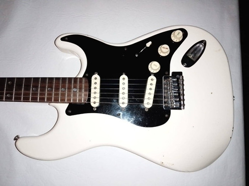 Guitarra Squier Fender 1994 Permuto Por Bajo Similar
