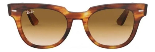 Anteojos De Sol Ray-ban Wayfarer Meteor Standard Con Marco De Acetato Color Gloss Striped Havana, Lente Light Brown De Cristal Degradada, Varilla Tortoise De Acetato - Rb2168