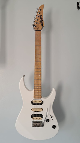 Guitarra Yamaha (ñ Fender, Gibson, Ibanez, Tagima)