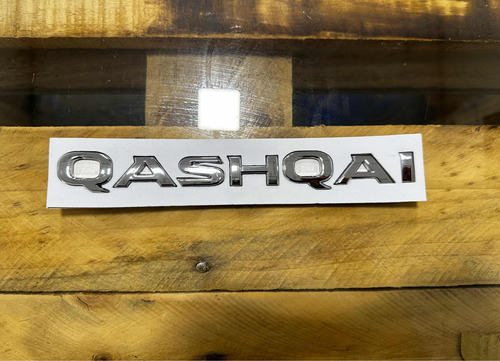 Emblema Letra Qashqai Cromado Trasero Foto 2