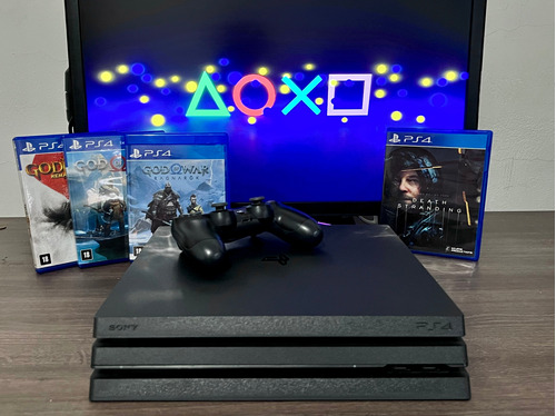 Playstation 4 Pro 1tb +  4 Jogos