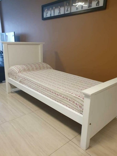 Cama Infantil O Juvenil De Una Plaza Madera Laqueada 