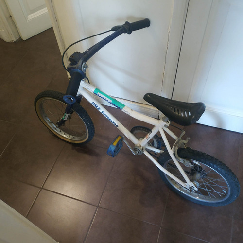 Bicicleta Niño Rodado 16. Diametro Rueda 40 Cm