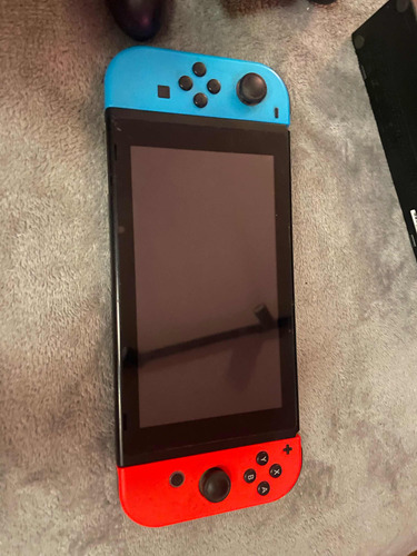 Nintendo Switch V2 Neón - Joycon + 3 Juegos