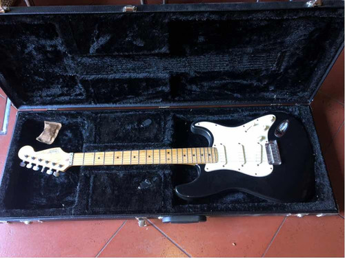 Guitarra Fender Stratocaster Plus Made In Usa Con Estuche