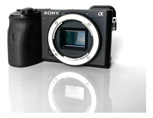 Sony Alpha 6600 + Lente Kit Sony E Mount 16-50mm Oss