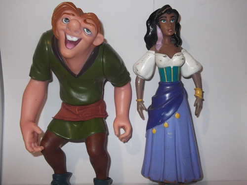 Jorobado De Notre Dame Y Esmeralda Figuras
