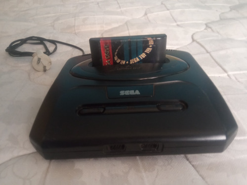 Mega Drive Iii Com Cartucho 10 In 1 