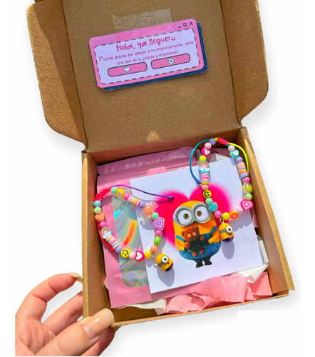 Dos Pulseras De Los Minions Parejas Y Amistad  Incluye Caja