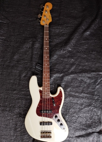 Bajo Squire Classic Vibe Jazz Bass