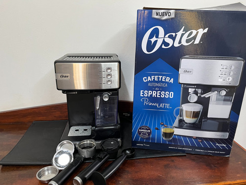 Cafetera Oster Primalatte Bvstem6603 Espresso Y Capsulas 