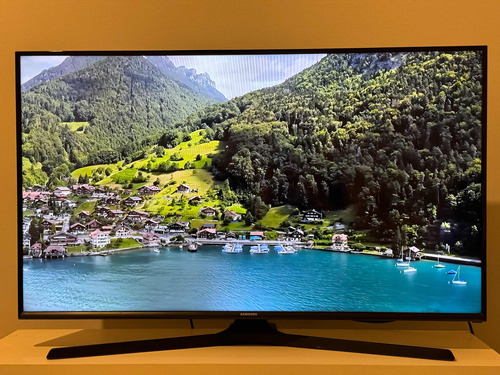 Televisor Samsung 40 Smart Tv Series 5300