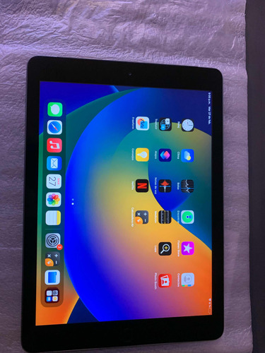 Apple iPad 6th Gen 32gb 2018 4g Lte 9.7  2gb Ram