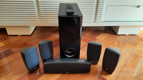 Jogo De Caixas Acústicas E Sub Woofer Ht LG